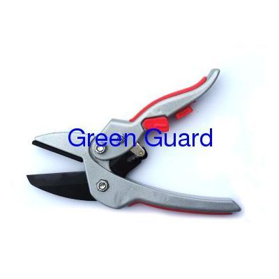 Aluminum hand pruner